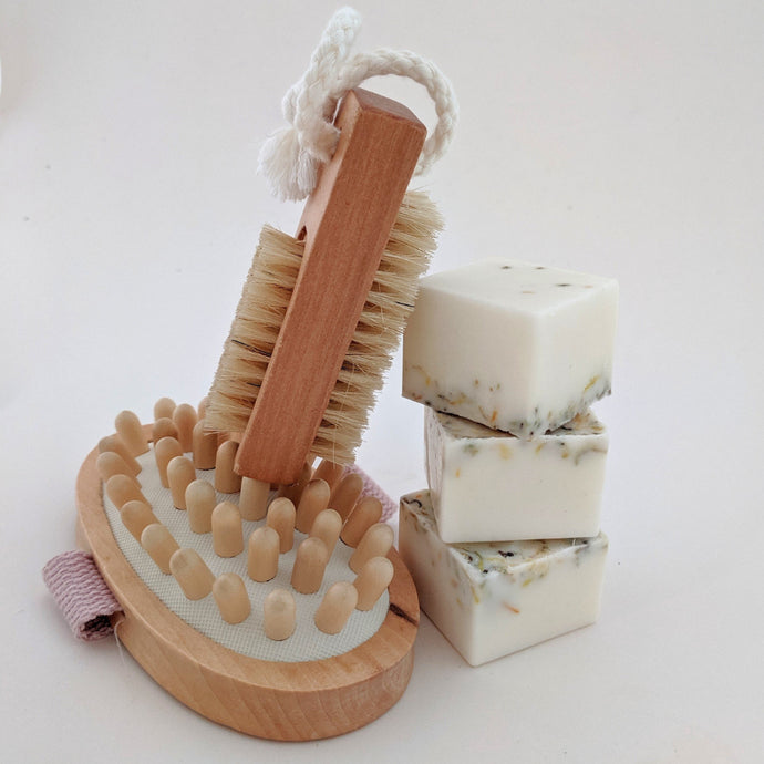Make Your Own Shampoo Bars - MakeKit DIY Craft Kits